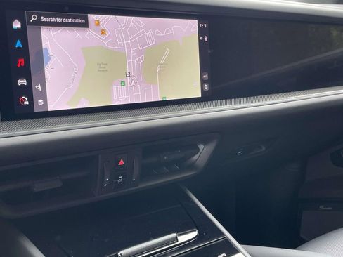 Used 2024 Porsche Cayenne Turbo GT image 25