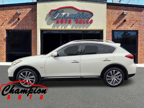 Used 2017 INFINITI QX50 AWD w/ Technology Package image 10