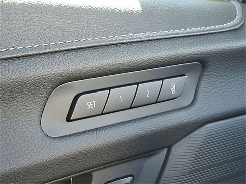 New 2025 Cadillac CT4 Premium Luxury image 18