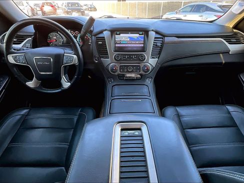 Used 2020 GMC Yukon Denali w/ Denali Ultimate Package image 15