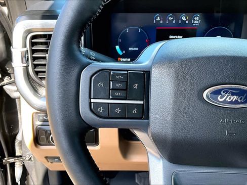 Used 2024 Ford F250 Lariat w/ Sport Appearance Package AWD/4WD image 23