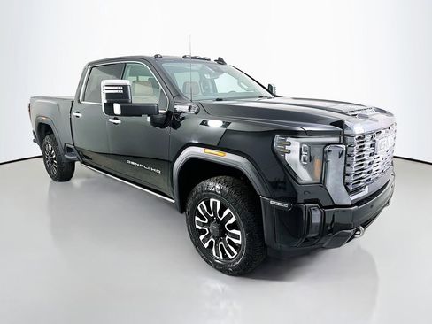 Used 2024 GMC Sierra 3500 Denali Ultimate image 7