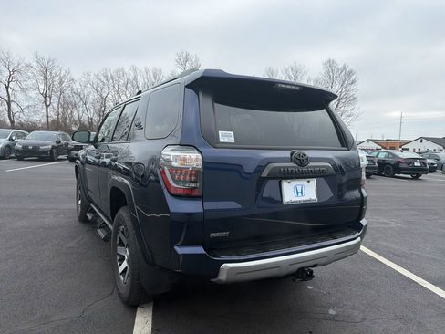 Used 2024 Toyota 4Runner TRD Off-Road Premium image 4