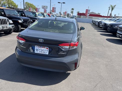 Used 2024 Toyota Corolla LE FWD image 17
