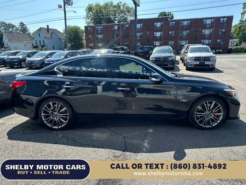 Used 2017 INFINITI Q50 Red Sport 400 AWD/4WD image 4