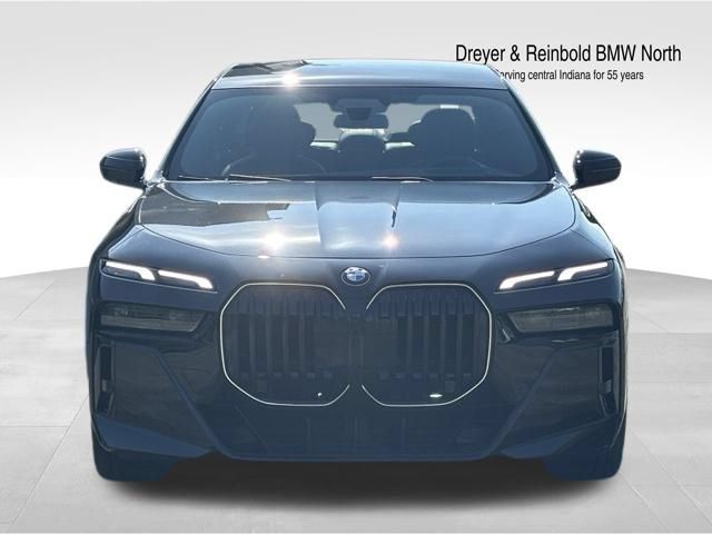 Used 2025 BMW 760i xDrive AWD/4WD image 11