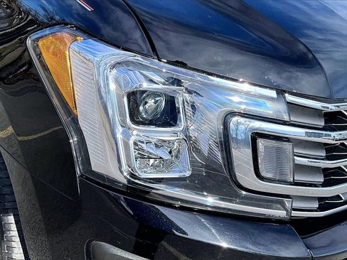 Certified 2020 Ford Expedition XLT w/ Equipment Group 202A image 28