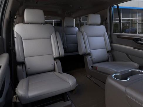 New 2026 Chevrolet Suburban Z71 w/ Z71 Off-Road Package AWD/4WD image 21