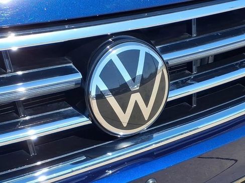 Used 2023 Volkswagen Tiguan SEL R-Line AWD/4WD image 24