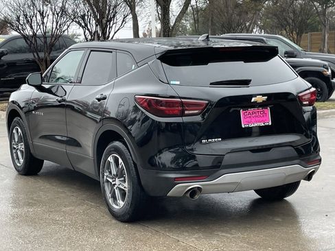 Used 2025 Chevrolet Blazer LT image 4