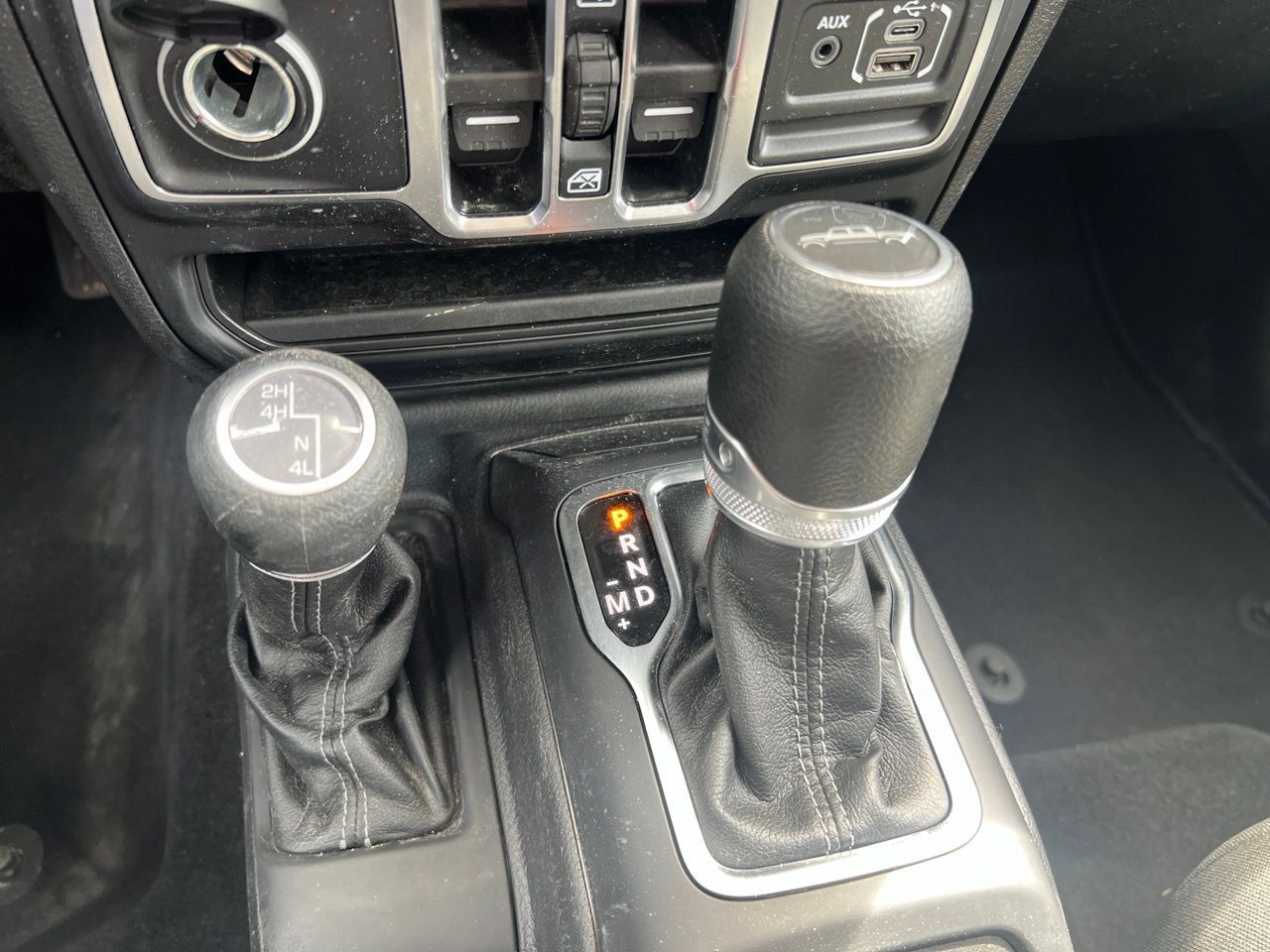 Used 2025 Jeep Gladiator Sport AWD/4WD image 33