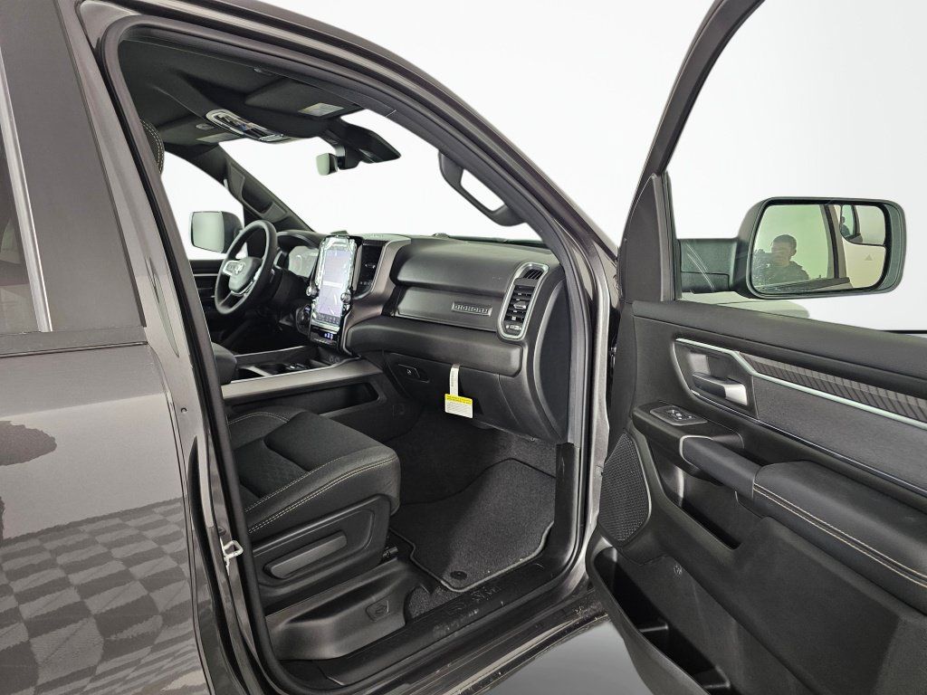 New 2026 RAM 1500 Big Horn AWD/4WD image 37