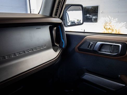 Used 2023 Ford Bronco Outer Banks AWD/4WD image 31