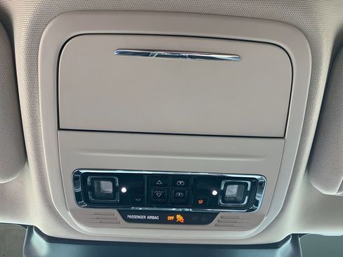 Used 2024 Lincoln Corsair Grand Touring image 33