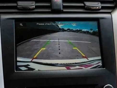 Used 2016 Ford Fusion SE w/ Equipment Group 502A FWD image 28