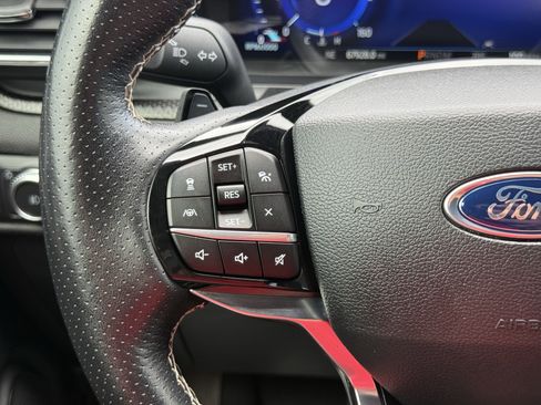 Used 2022 Ford Explorer ST w/ ST Street Pack image 25