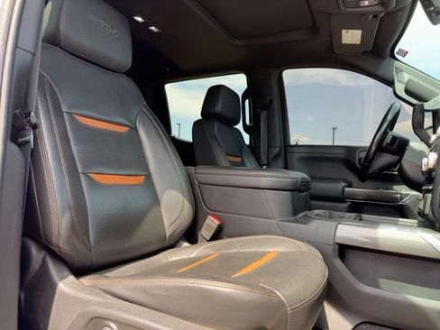 Used 2020 GMC Sierra 1500 AT4 w/ Off-Road Performance Package AWD/4WD image 10