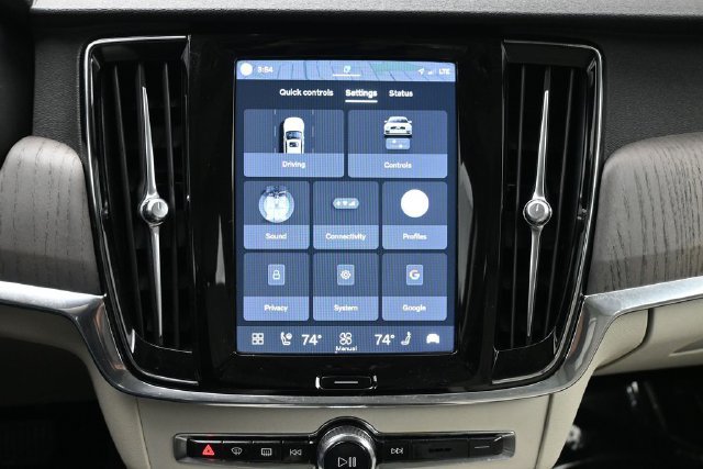 Used 2023 Volvo S90 B6 Plus w/ Protection Package AWD/4WD image 16