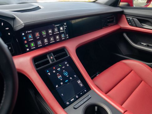 Used 2022 Porsche Taycan 4 Cross Turismo image 15