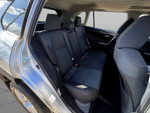 Used 2023 Toyota RAV4 XLE w/ Convenience Package FWD image 29