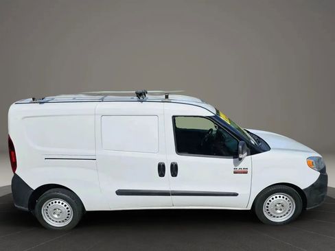 Used 2021 RAM ProMaster City Tradesman image 12