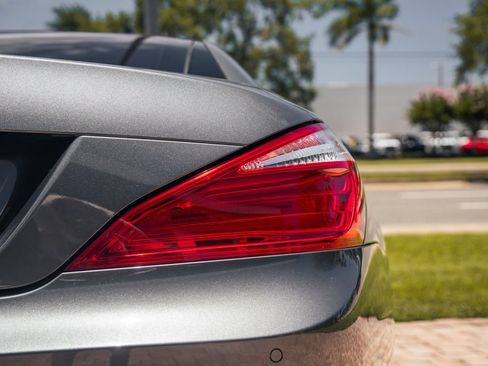 Used 2013 Mercedes-Benz SL 550 image 12