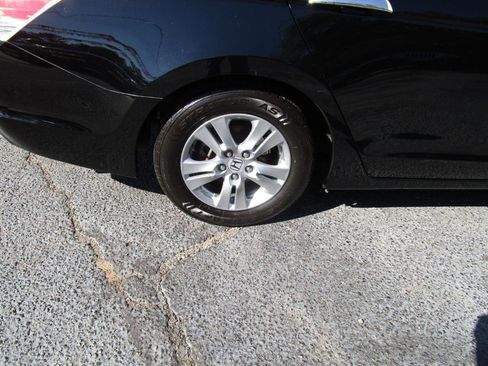 Used 2011 Honda Accord LX-P image 23