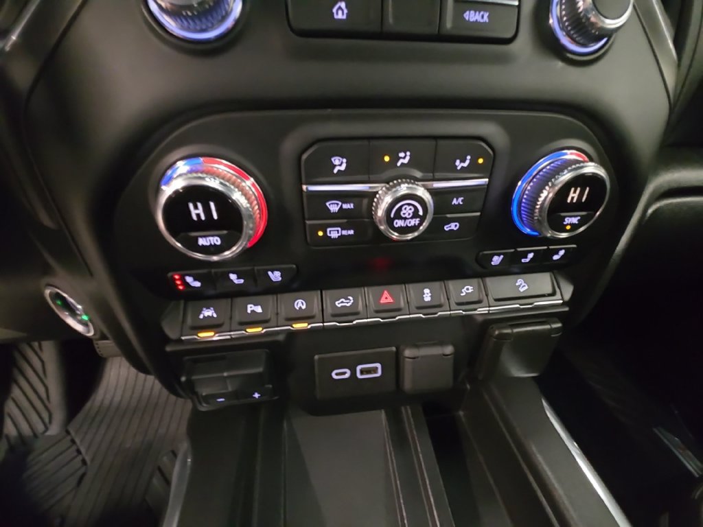 Used 2020 GMC Sierra 1500 AT4 w/ AT4 Premium Package AWD/4WD image 23