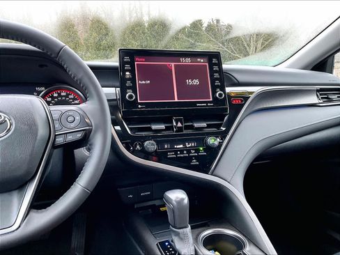 Used 2024 Toyota Camry XSE image 18