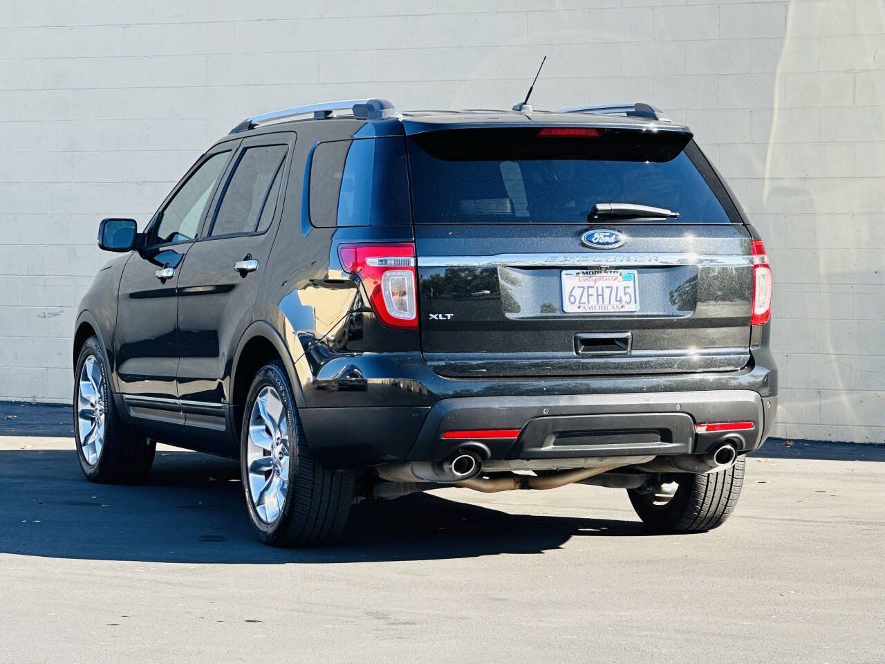 Used 2013 Ford Explorer XLT FWD image 5