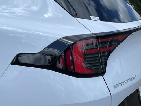 New 2026 Kia Sportage SX FWD image 22