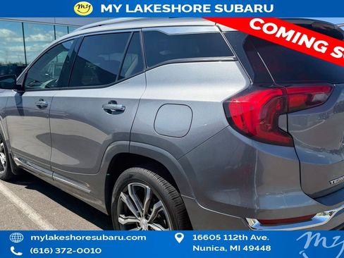 Used 2018 GMC Terrain Denali w/ Advanced Safety Package AWD/4WD image 4