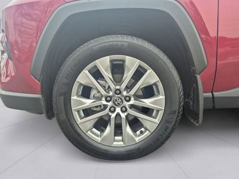 Used 2025 Toyota RAV4 Limited w/ Advanced Technology Package image 9