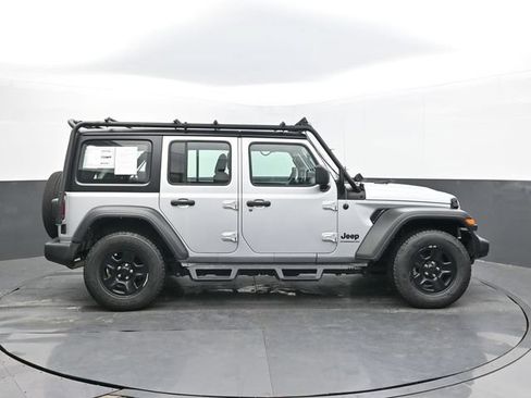 Used 2023 Jeep Wrangler Unlimited Sport AWD/4WD image 6