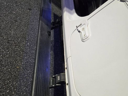 Used 2019 Jeep Wrangler Unlimited Sahara image 17