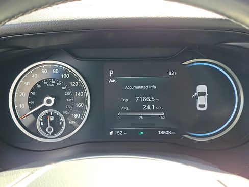 Used 2023 Genesis G70 2.0T w/ Sport Prestige Package image 28