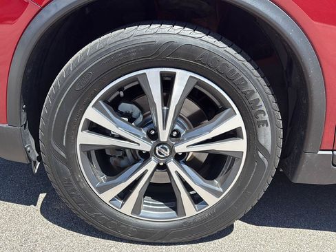 Used 2018 Nissan Rogue SL FWD image 15
