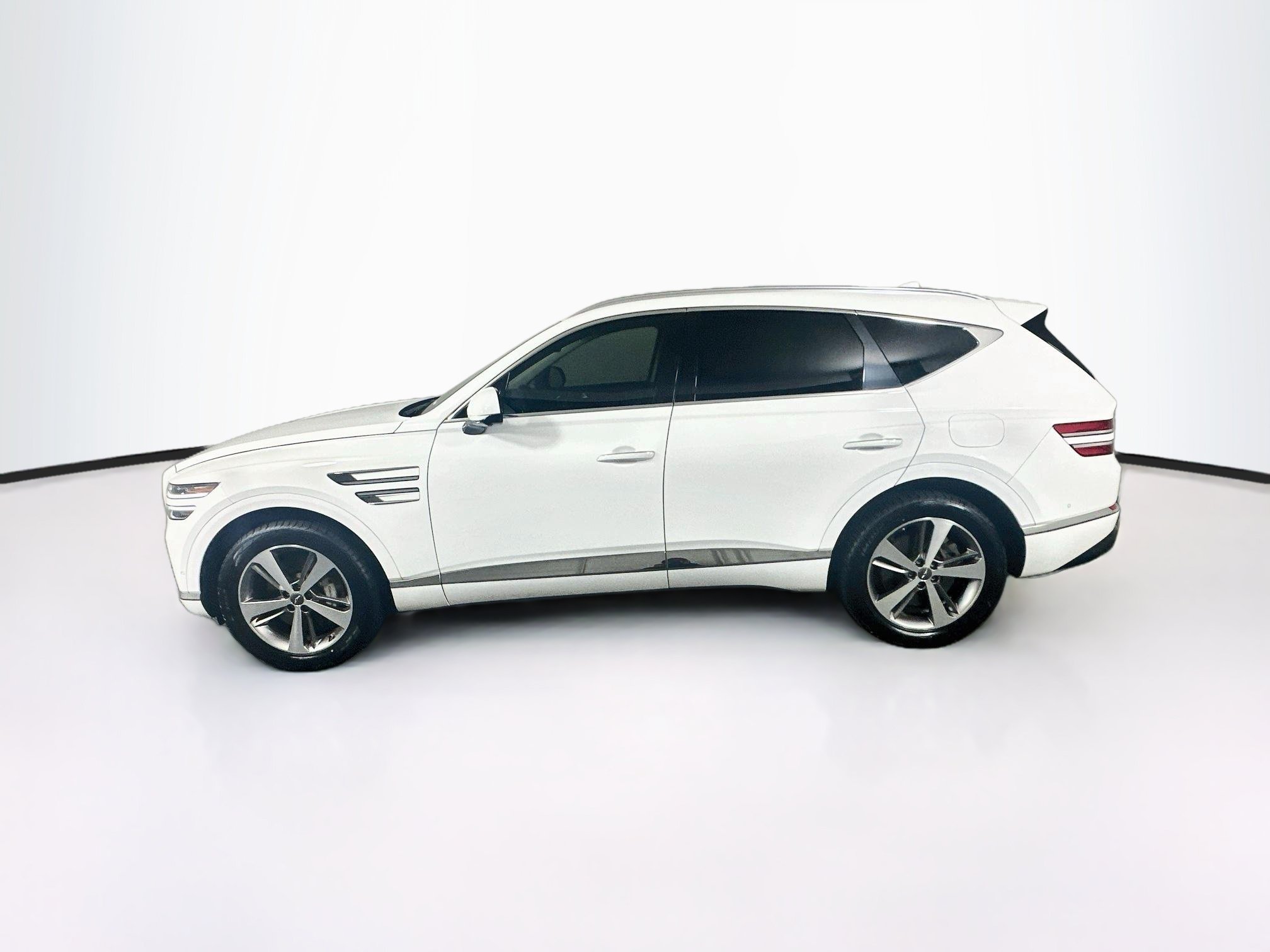 Used 2021 Genesis GV80 3.5T w/ Advanced Package 06 AWD/4WD image 4