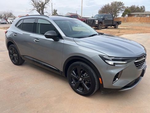 Used 2023 Buick Envision Preferred image 3