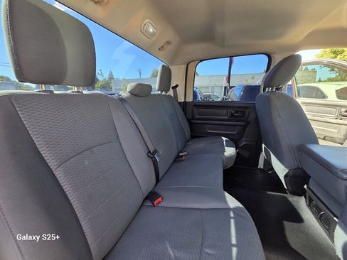 Used 2016 RAM 1500 Express RWD image 24
