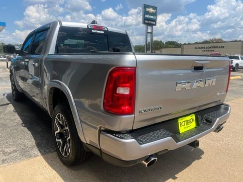 Used 2025 RAM 1500 Laramie w/ Laramie Southwest Edition AWD/4WD image 8