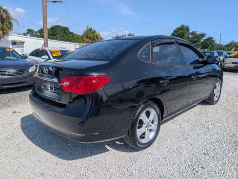 Used 2010 Hyundai Elantra SE FWD image 7