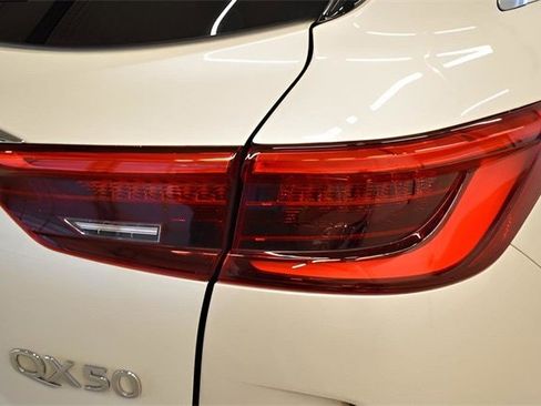 Used 2020 INFINITI QX50 Luxe w/ Cargo Package image 12
