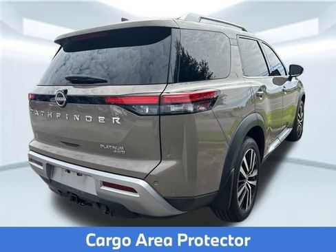 Used 2023 Nissan Pathfinder Platinum w/ Cargo Package AWD/4WD image 6