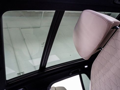 Used 2020 BMW X5 M50i w/ Premium Package image 20