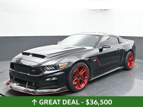Used 2017 Ford Mustang GT Premium w/ GT Performance Package image 7