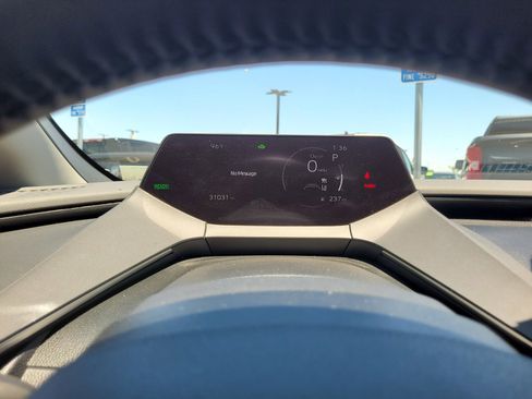 Used 2024 Toyota Prius XLE FWD image 23
