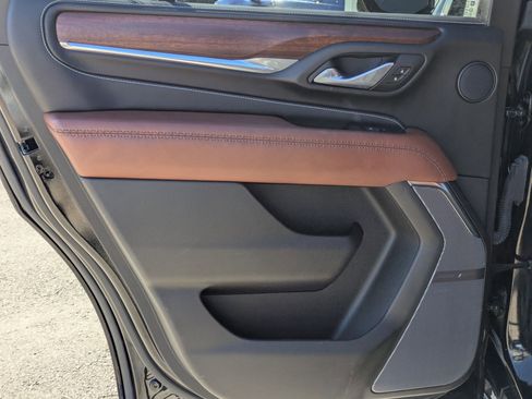 Used 2024 GMC Yukon Denali Ultimate image 15