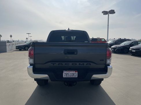 Used 2023 Toyota Tacoma TRD Off-Road image 3