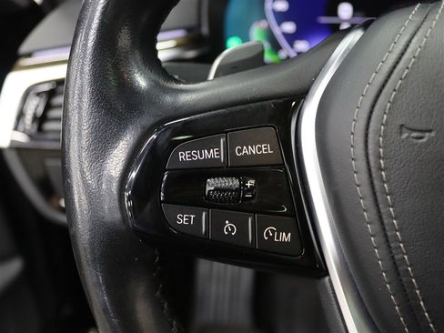 Used 2021 BMW 540i xDrive w/ Premium Package image 36